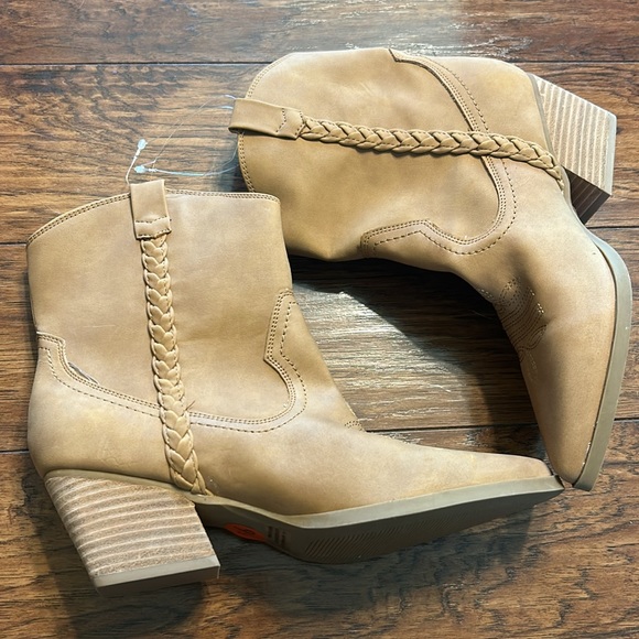 Dolce Vita Koolson Western Cowboy boots NEW - Picture 13 of 13